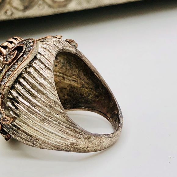 Rare Vintage Ornate Rhinestone Ring - Picture 11 of 16